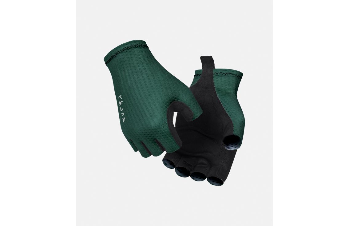 Cycling Gloves Green Unisex - Right - Essential | PEdALED
