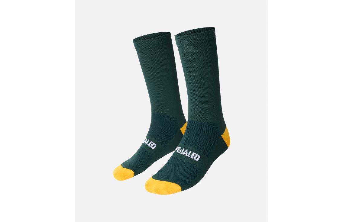 Cycling Socks Green Unisex - Front - Essential | PEdALED
