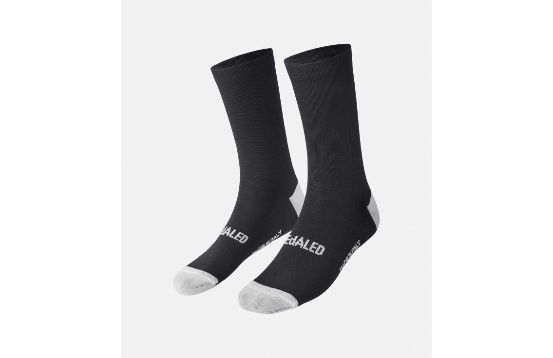 cycling thermo socks primaloft black essential pedaled