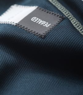 Cycling Merino Neck Warmer Navy Detail Element | PEdALED
