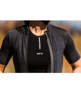 essential merino jersey women cycling charcoal grey pedaled
