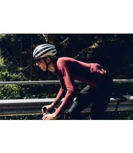 longsleeve jersey men burgundy mirai in action pedaled
