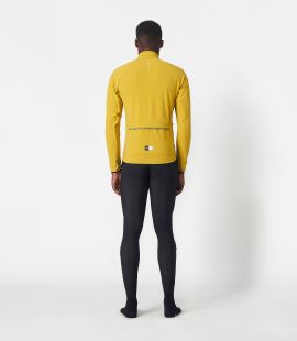 men cycling thermo jacket yellow essential total body back | PEdALED
