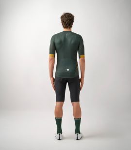 men cycling jersey green essential total body back | PEdALED
