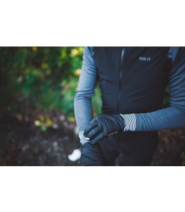 men thermo cycling winter gloves black yuki pedaled detail logo