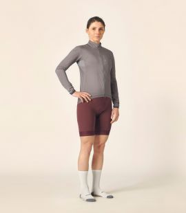 woman cycling jacket grey mirai total body front pedaled