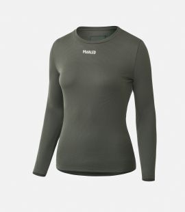women cycling baselayer grey odyssey still life front pedaled