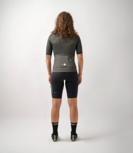 women cycling jersey grey odyssey total body back | PEdALED
