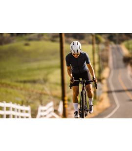 women cycling jersey navy mirai in action pedaled