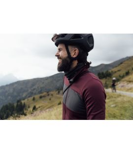 merino neck warmer raven essential in action pedaled