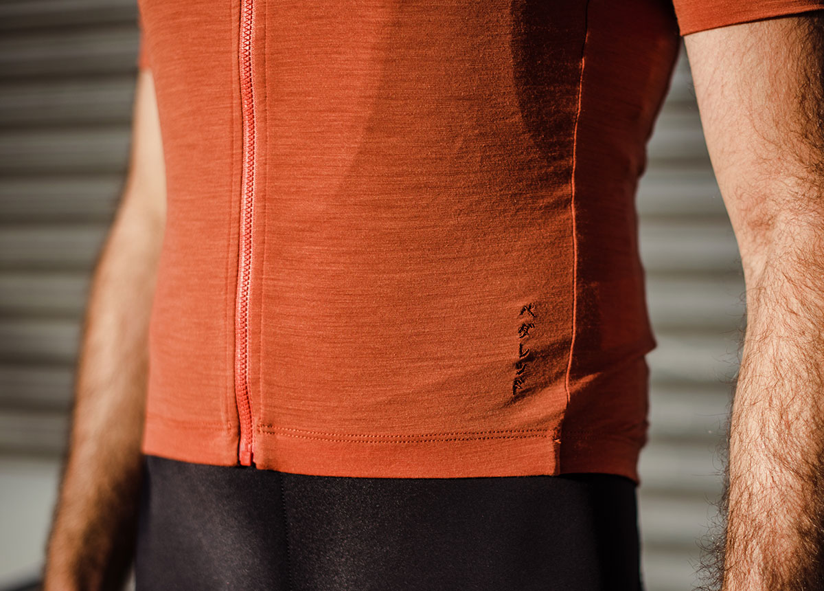 pedaled-merino-cycling-jersey-essential