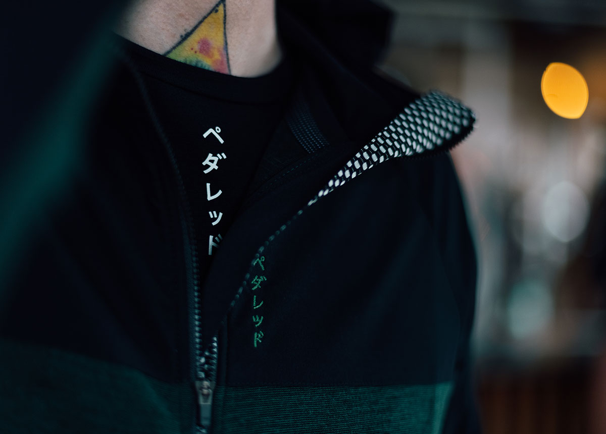 pedaled-jary-all-road-merino-hooded-jersey-details