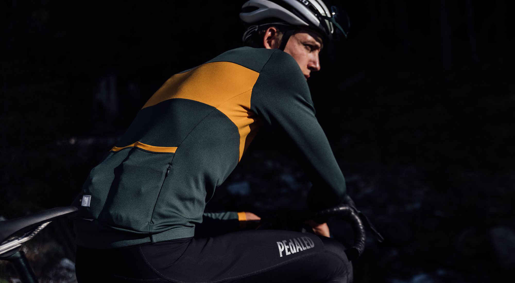 pedaled-essential-merino-long-sleeve-cycling-jersey-2